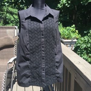 Coldwater Creek / black sleeveless embroidered top